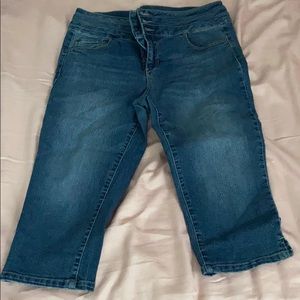 juniors denim capris